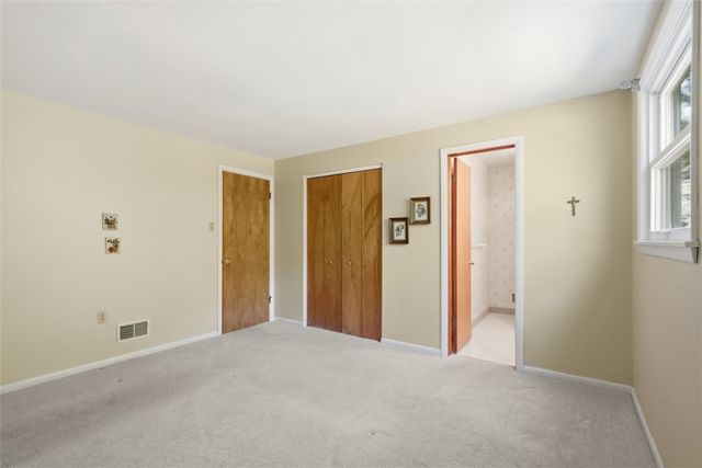 1548 Spreading Oak Dr, Scott Twp, PA 15220