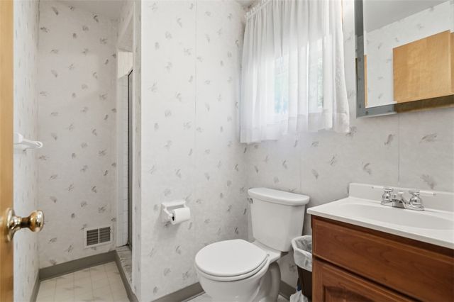 1548 Spreading Oak Dr, Scott Twp, PA 15220