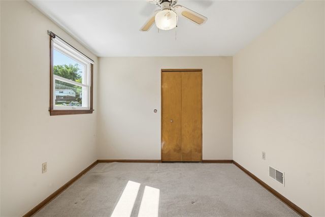 1548 Spreading Oak Dr, Scott Twp, PA 15220