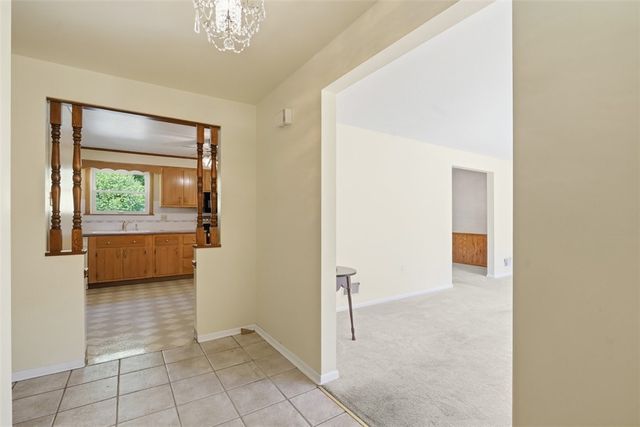 1548 Spreading Oak Dr, Scott Twp, PA 15220