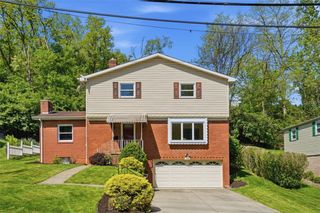 1548 Spreading Oak Dr, Scott Twp, PA 15220
