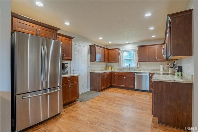 918 Stahl Court, Evansville, IN 47715