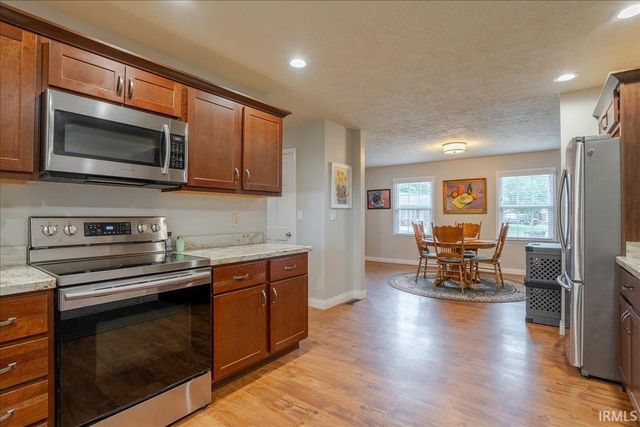 918 Stahl Court, Evansville, IN 47715