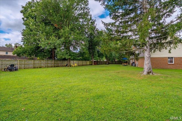 918 Stahl Court, Evansville, IN 47715