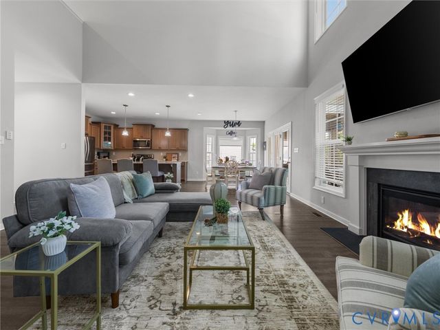 14800 Lavenham Ln, Midlothian, VA 23112