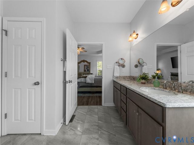 14800 Lavenham Ln, Midlothian, VA 23112