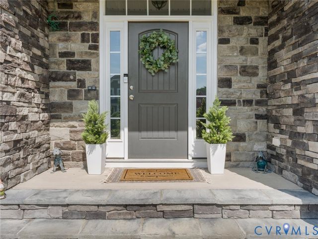 14800 Lavenham Ln, Midlothian, VA 23112