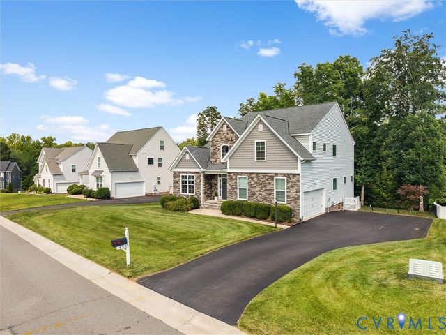 14800 Lavenham Ln, Midlothian, VA 23112