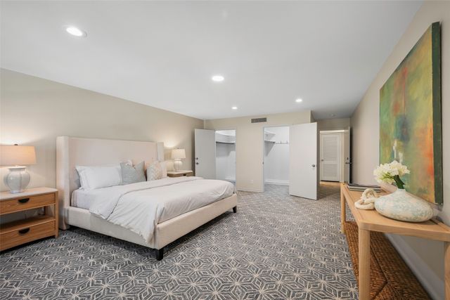 6226 Bandera Avenue C, Dallas, TX 75225