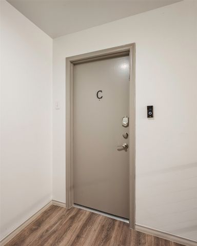 6226 Bandera Avenue C, Dallas, TX 75225