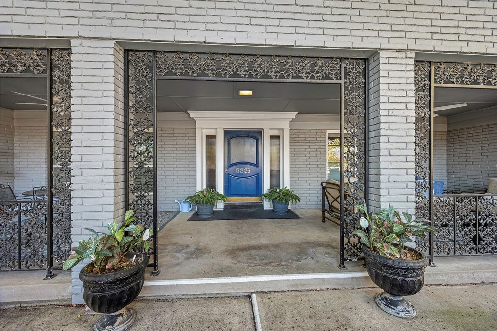 6226 Bandera Avenue C, Dallas, TX 75225