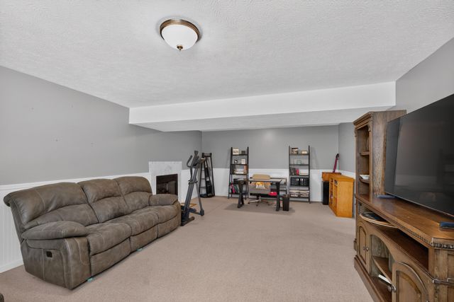 1110 Rockbridge Road, Lexington, KY 40515