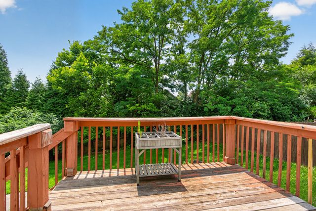 1110 Rockbridge Road, Lexington, KY 40515