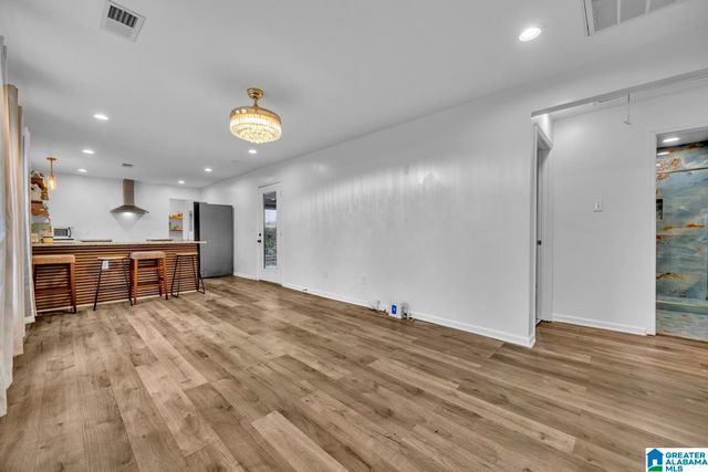 1337 5TH PLACE NW, Center Point, AL 35215