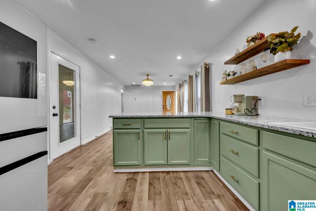 1337 5TH PLACE NW, Center Point, AL 35215