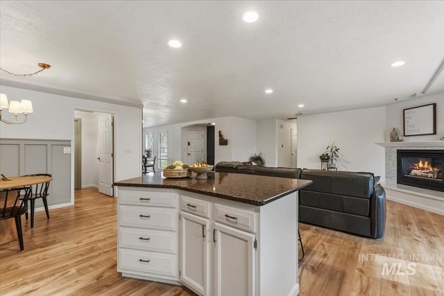 1063 E Victory Rd, Boise, ID 83706