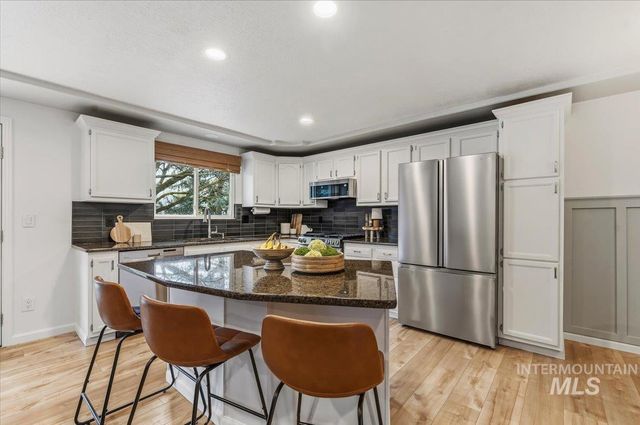 1063 E Victory Rd, Boise, ID 83706