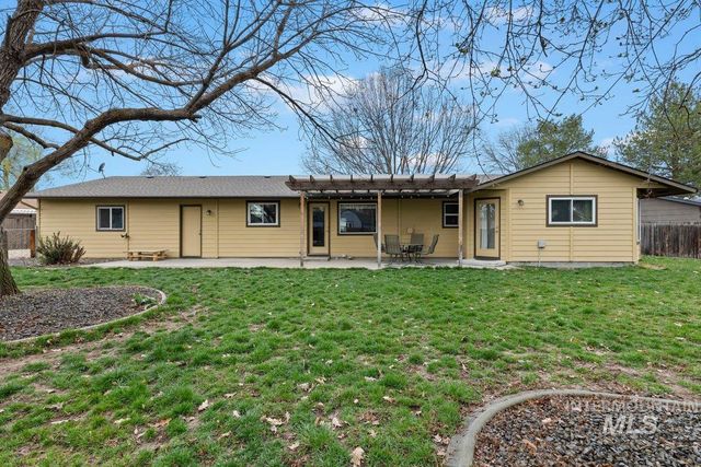 1063 E Victory Rd, Boise, ID 83706