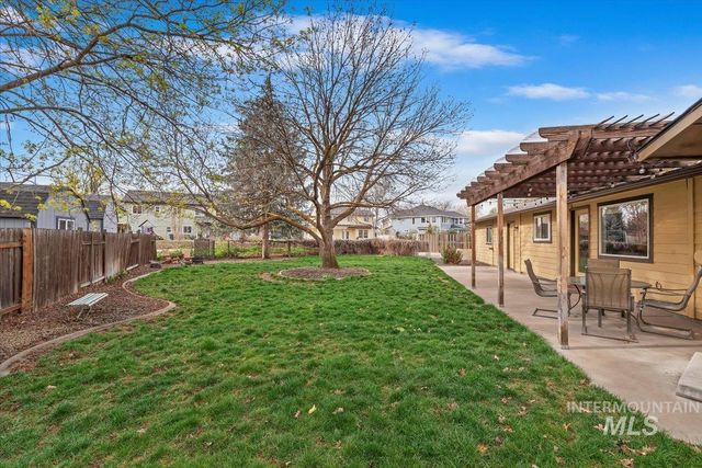 1063 E Victory Rd, Boise, ID 83706