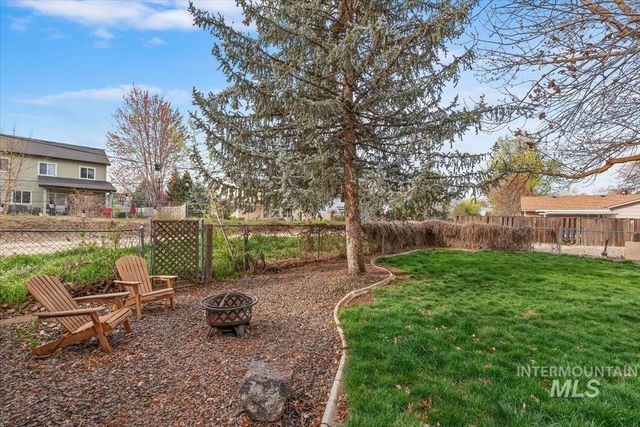 1063 E Victory Rd, Boise, ID 83706