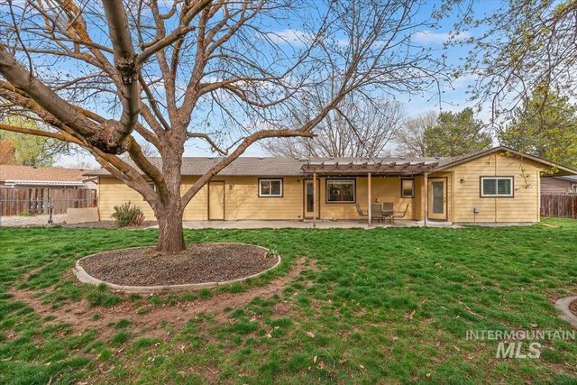 1063 E Victory Rd, Boise, ID 83706