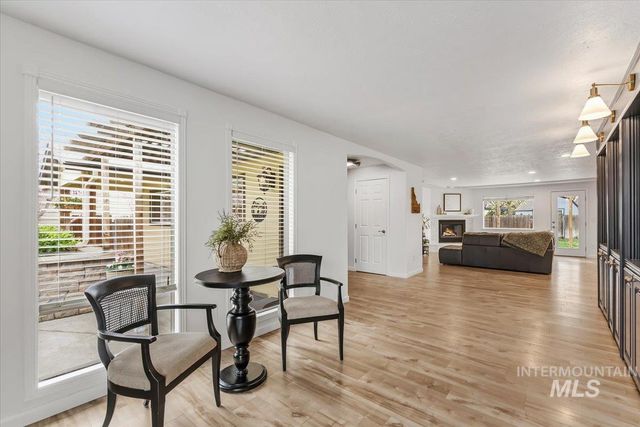 1063 E Victory Rd, Boise, ID 83706