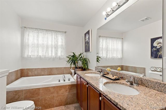 6130 Inverness Court, Romulus, MI 48174