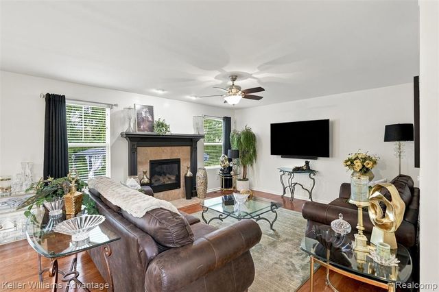 6130 Inverness Court, Romulus, MI 48174