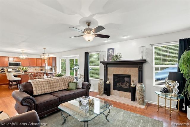 6130 Inverness Court, Romulus, MI 48174