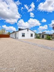 360 E Aircraft Road, Tucson, AZ 85706