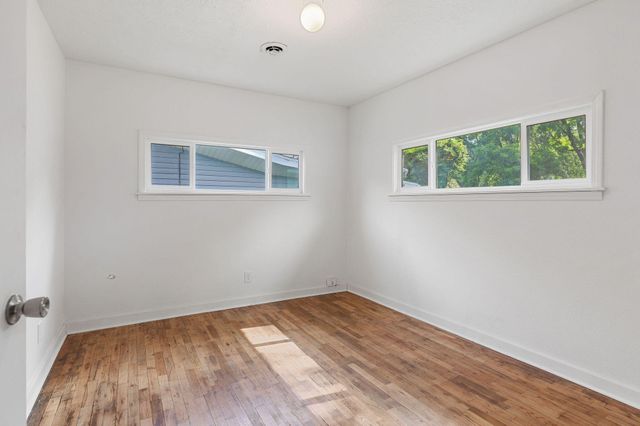 722 N Warren Avenue, Springfield, MO 65802