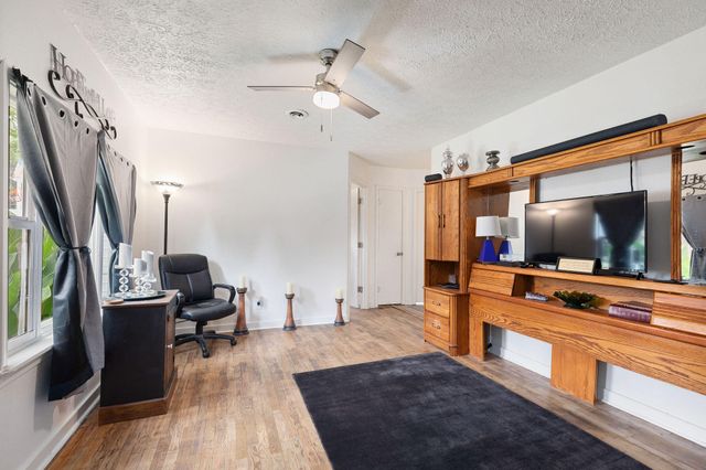 722 N Warren Avenue, Springfield, MO 65802