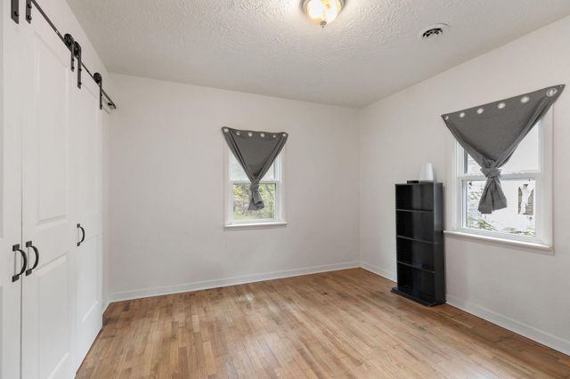 722 N Warren Avenue, Springfield, MO 65802