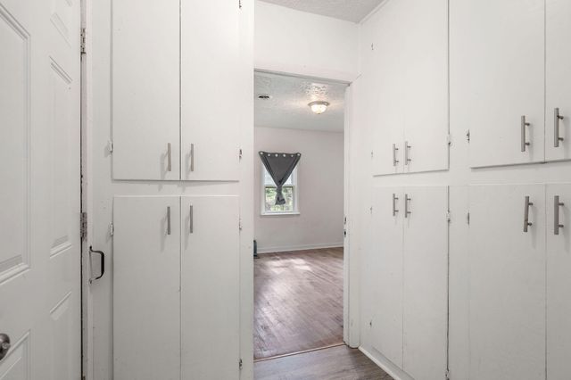 722 N Warren Avenue, Springfield, MO 65802