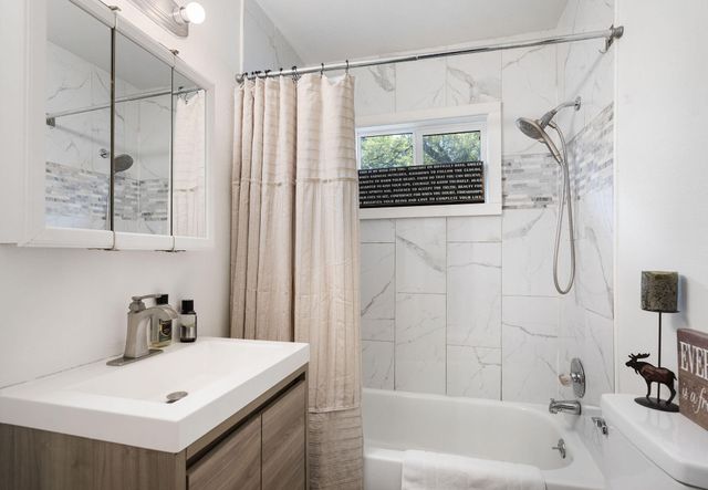 722 N Warren Avenue, Springfield, MO 65802