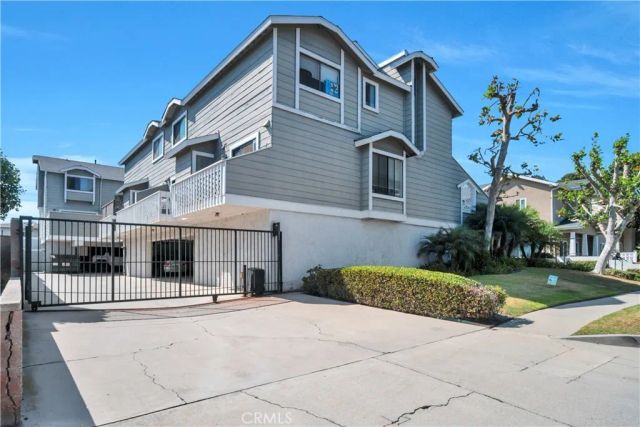 2721 Gramercy Avenue 2, Torrance, CA 90501