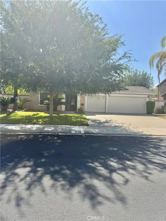 37418 Old Oak Terrace, Murrieta, CA 92562