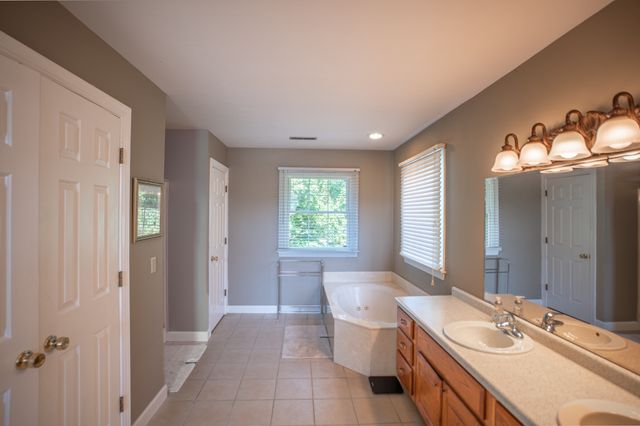 700 Rachel Dr, Goodlettsville, TN 37072