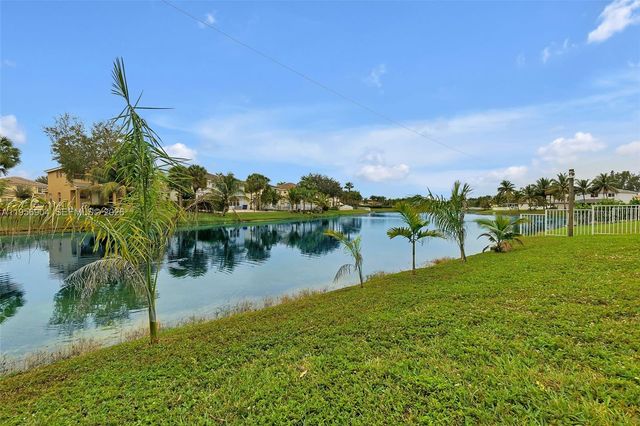 13324 SW 44th St, Miramar, FL 33027