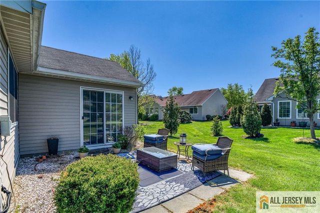 637 Madison Drive 637B, Monroe, NJ 08831
