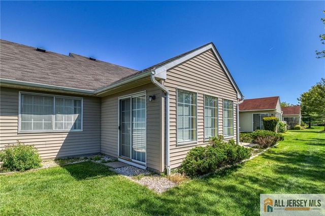 637 Madison Drive 637B, Monroe, NJ 08831