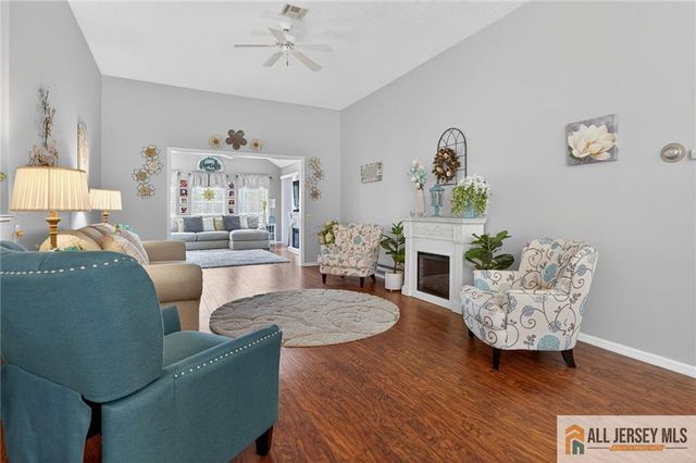 637 Madison Drive 637B, Monroe, NJ 08831