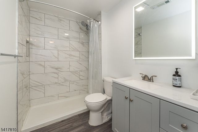 816 Aspen Dr, Plainsboro Twp., NJ 08536
