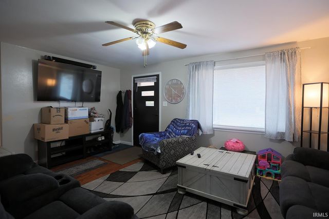 109 S Market Street, Andrews, IN 46702