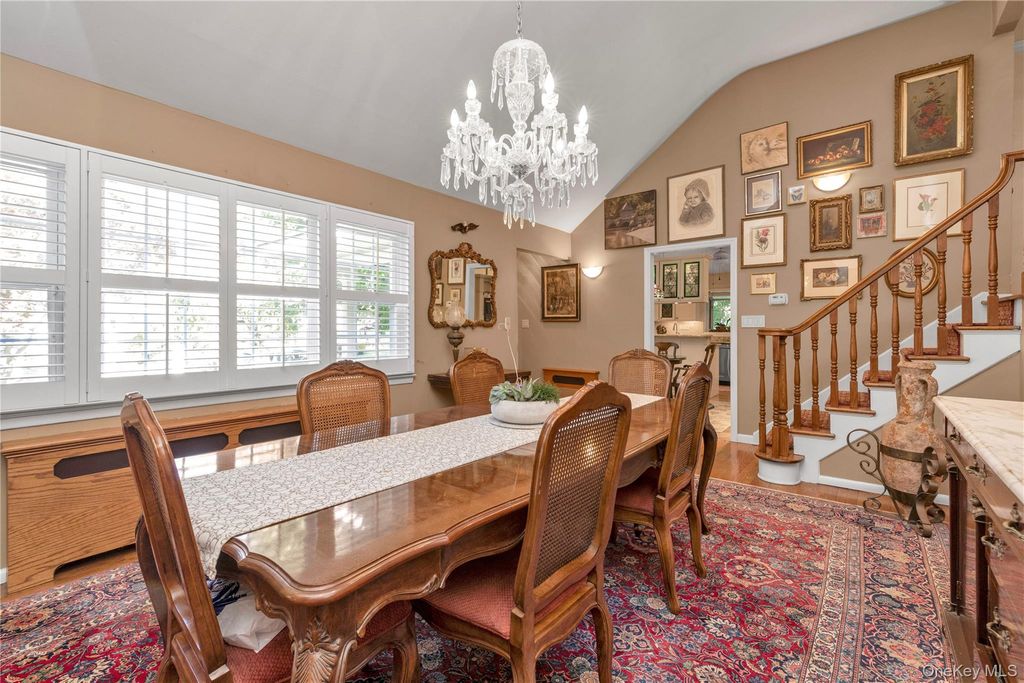 4 Dairy Drive, Glen Cove, NY 11542 — photo 4
