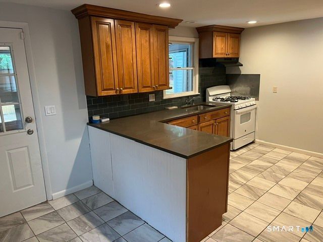 16 Harriet Street, Norwalk, CT 06851