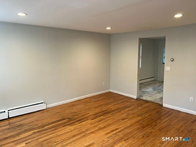 16 Harriet Street, Norwalk, CT 06851