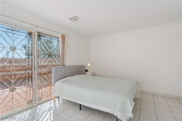 1918 King Hill Street, Las Vegas, NV 89106