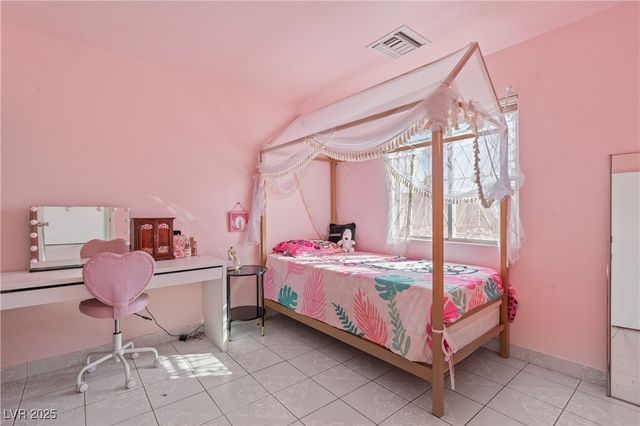 1918 King Hill Street, Las Vegas, NV 89106