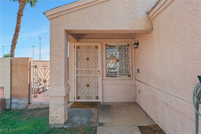 1918 King Hill Street, Las Vegas, NV 89106